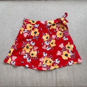 H&M Divided Red Floral Wrap Mini Skirt Size 6